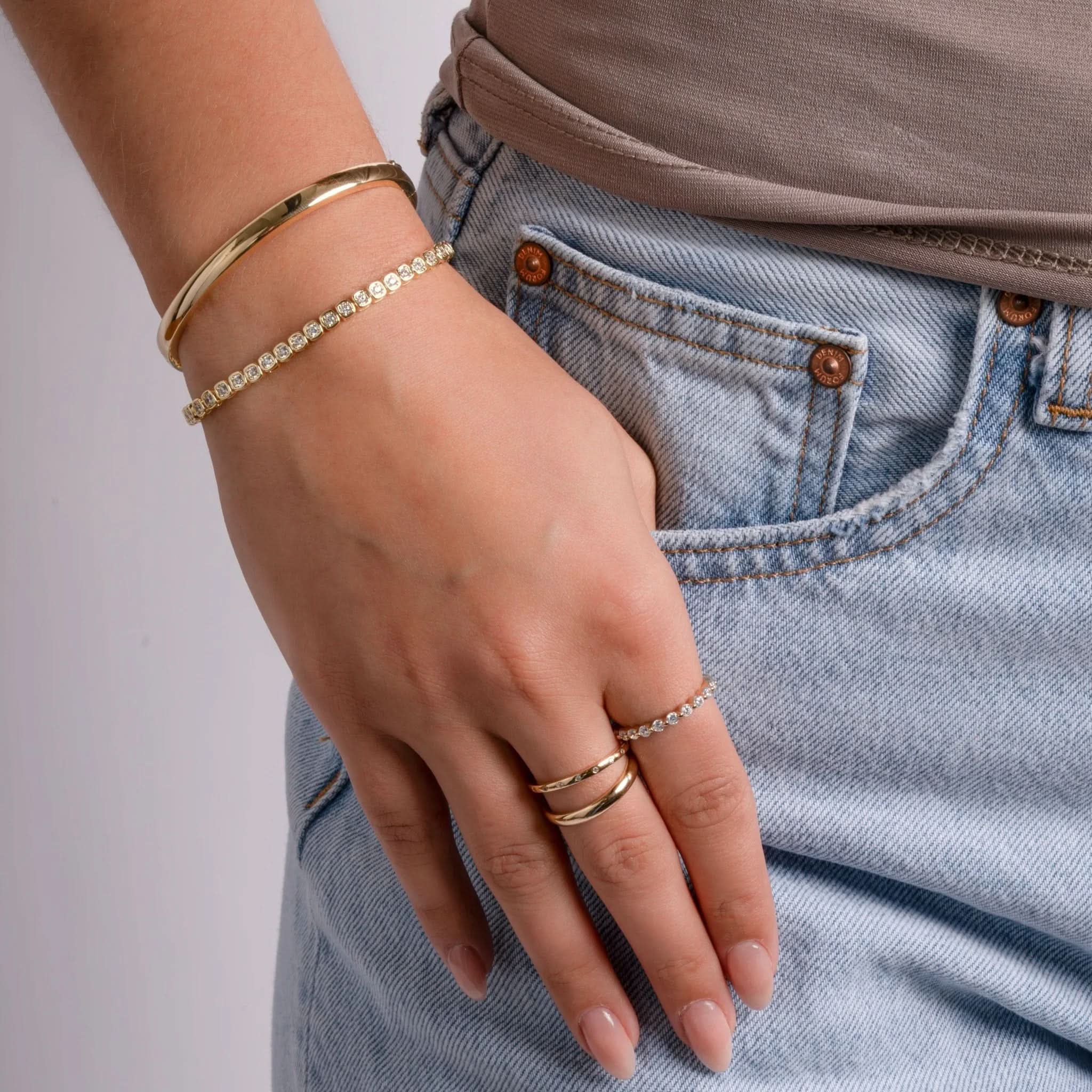 Solid Bangle - AYUNA