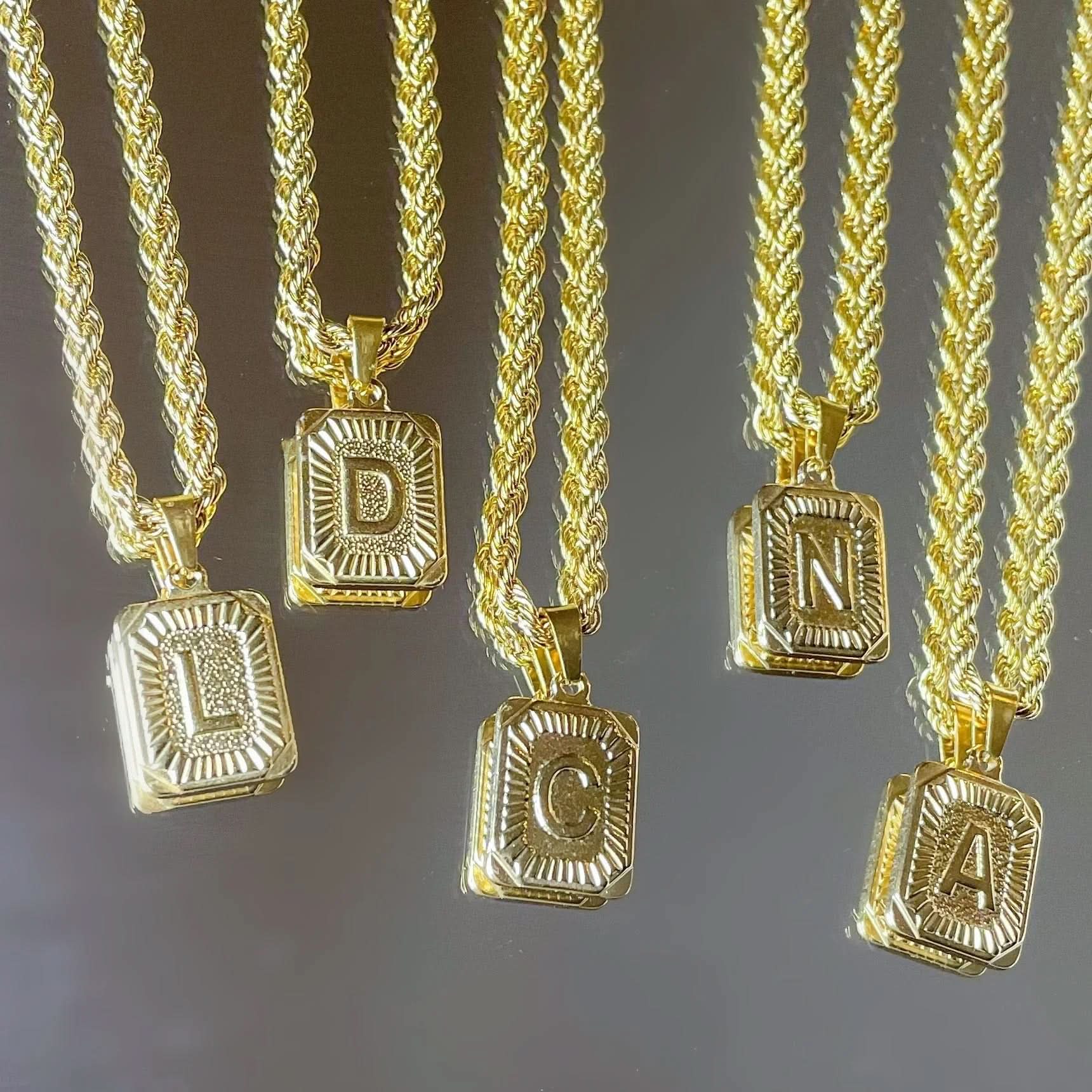 Stella Initial - AYUNA