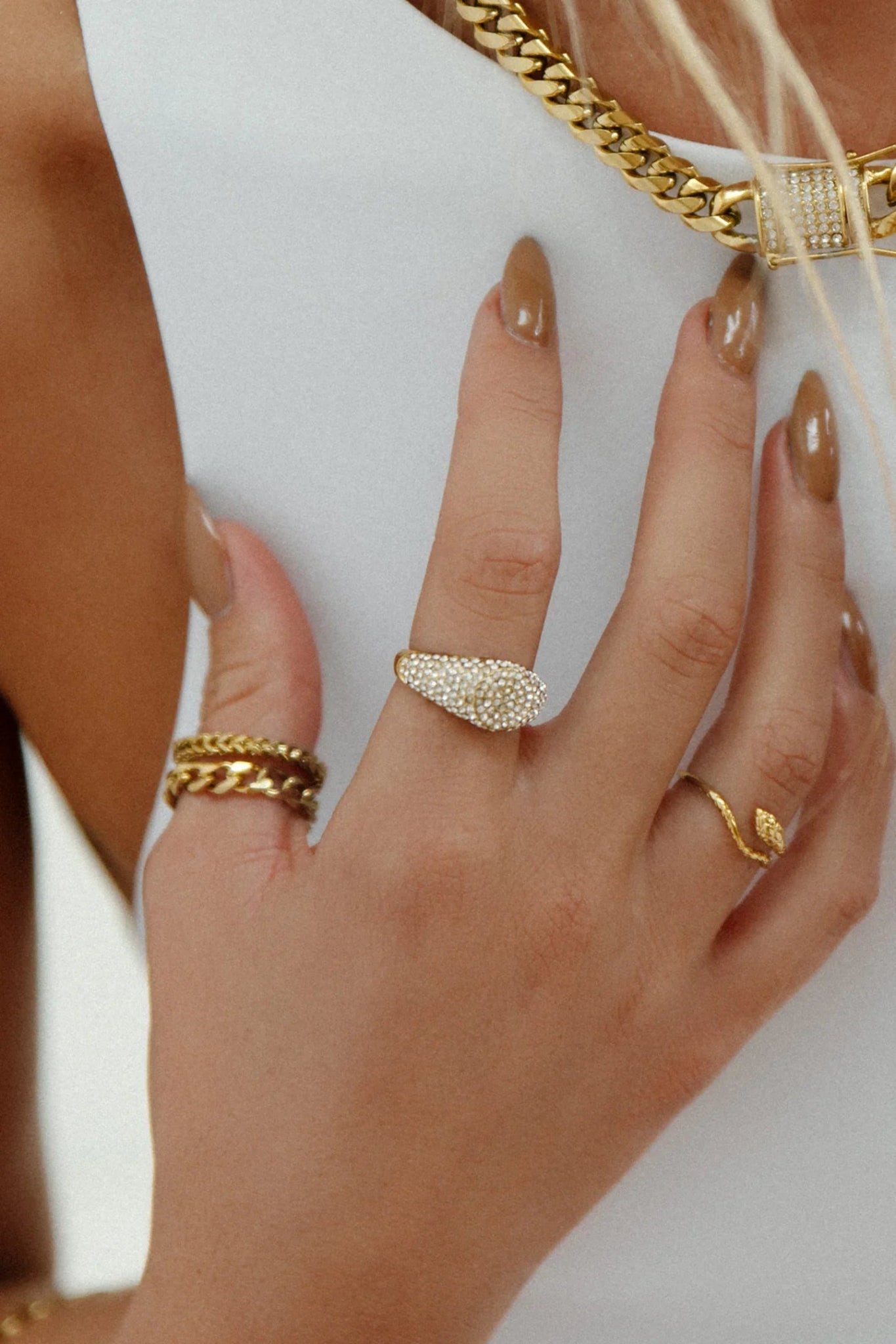 Thin Chain Ring - Gold - AYUNA