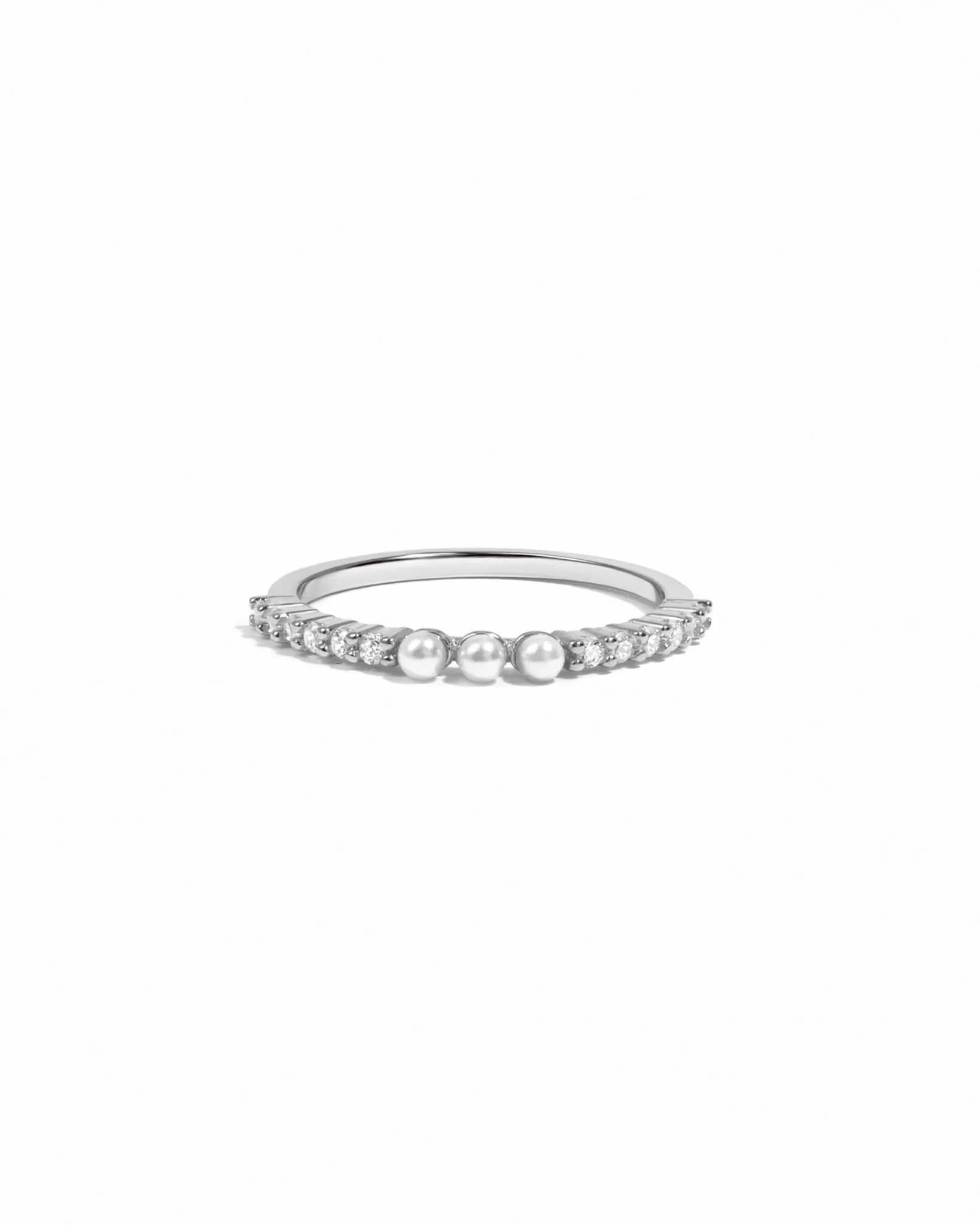 Three Pearl Ring - AYUNA