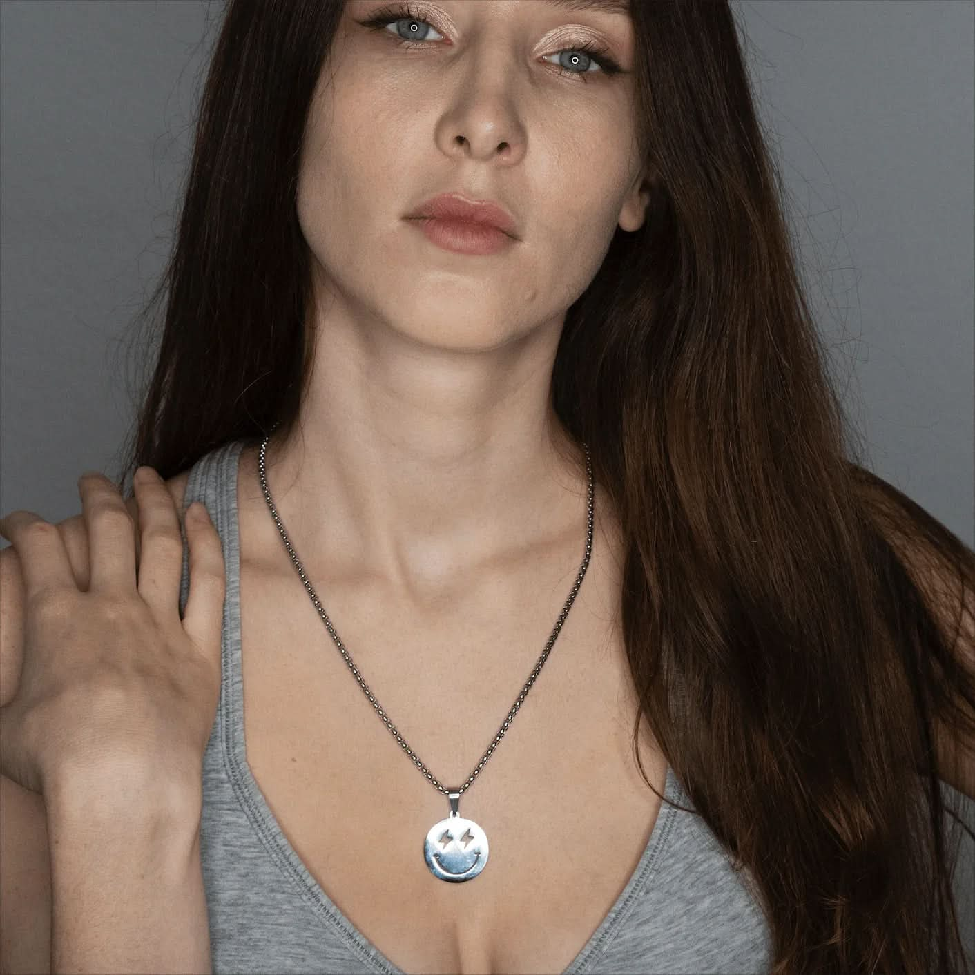 Trippy Smiley Necklace - AYUNA