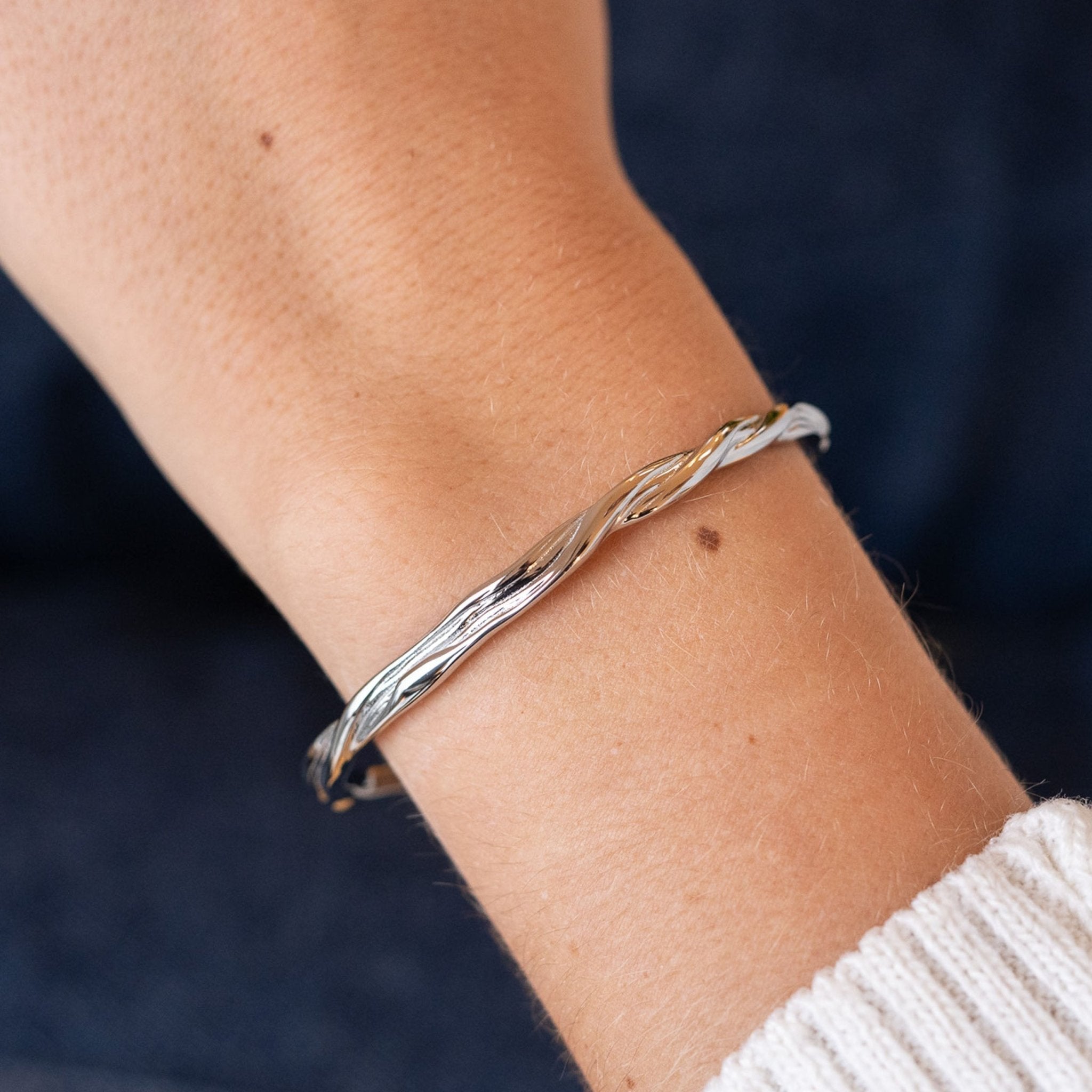 Twist Bracelet - AYUNA