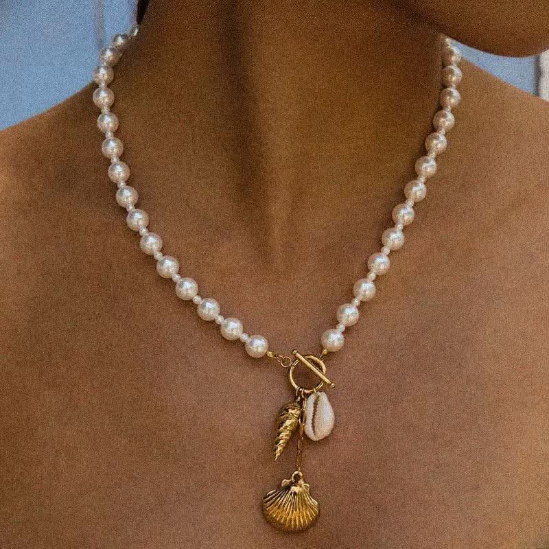 Y - Shape Shell Clasp Necklace - AYUNA