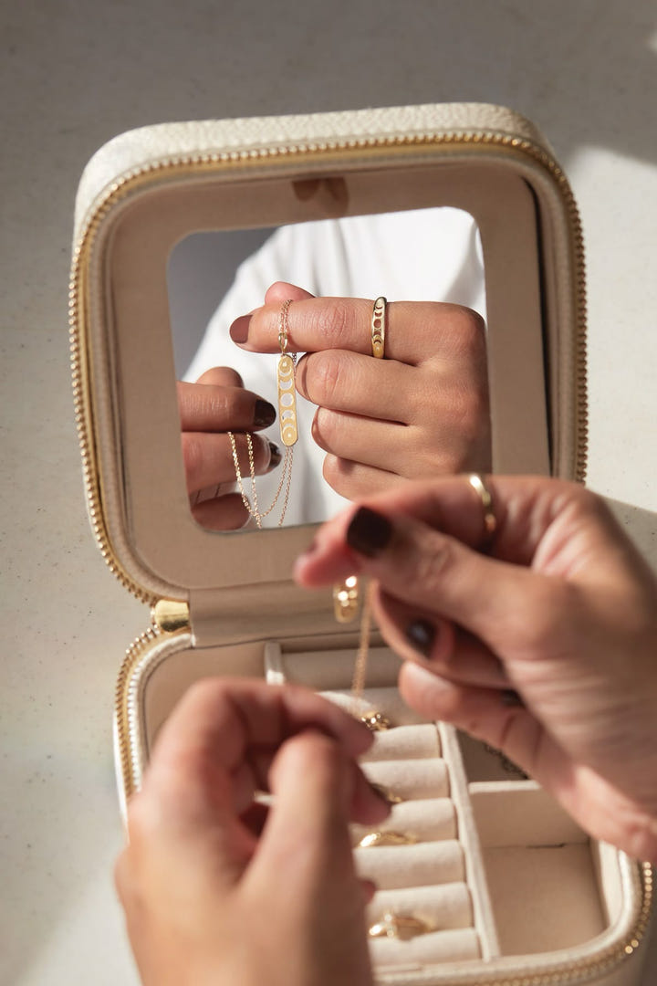 How to Travel with Jewelry