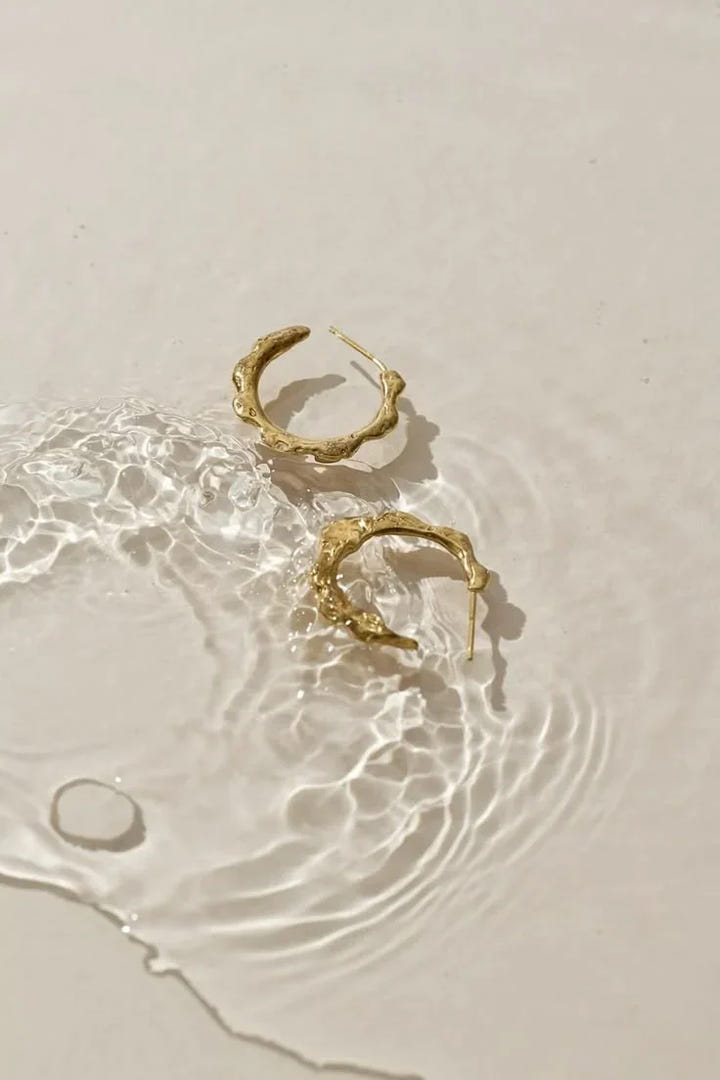 Waterproof Jewelry: Style That Lasts Through Every Splash - AYUNA
