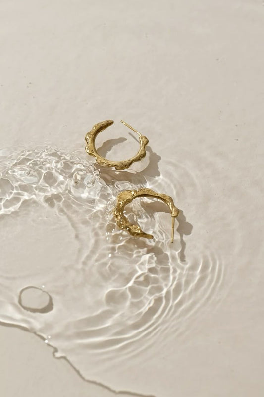 Waterproof Jewelry: Style That Lasts Through Every Splash - AYUNA