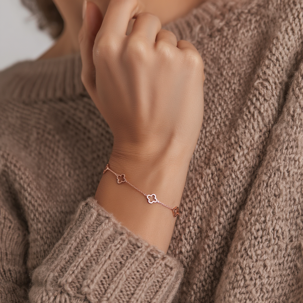 Multi Hollow Clover Bracelet