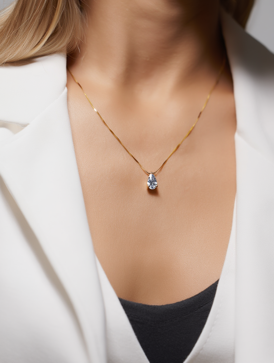 Iriss Necklace Pear - Gold