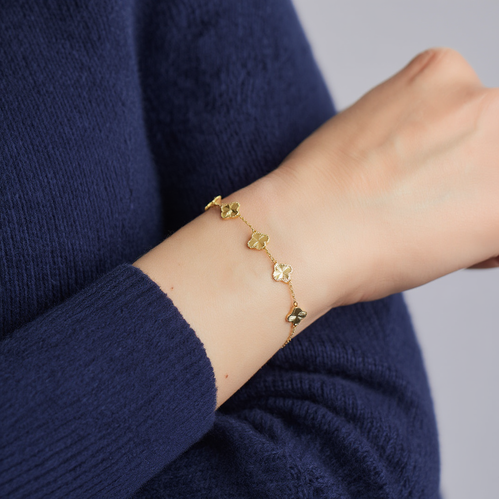 Dainty Clover Bracelet