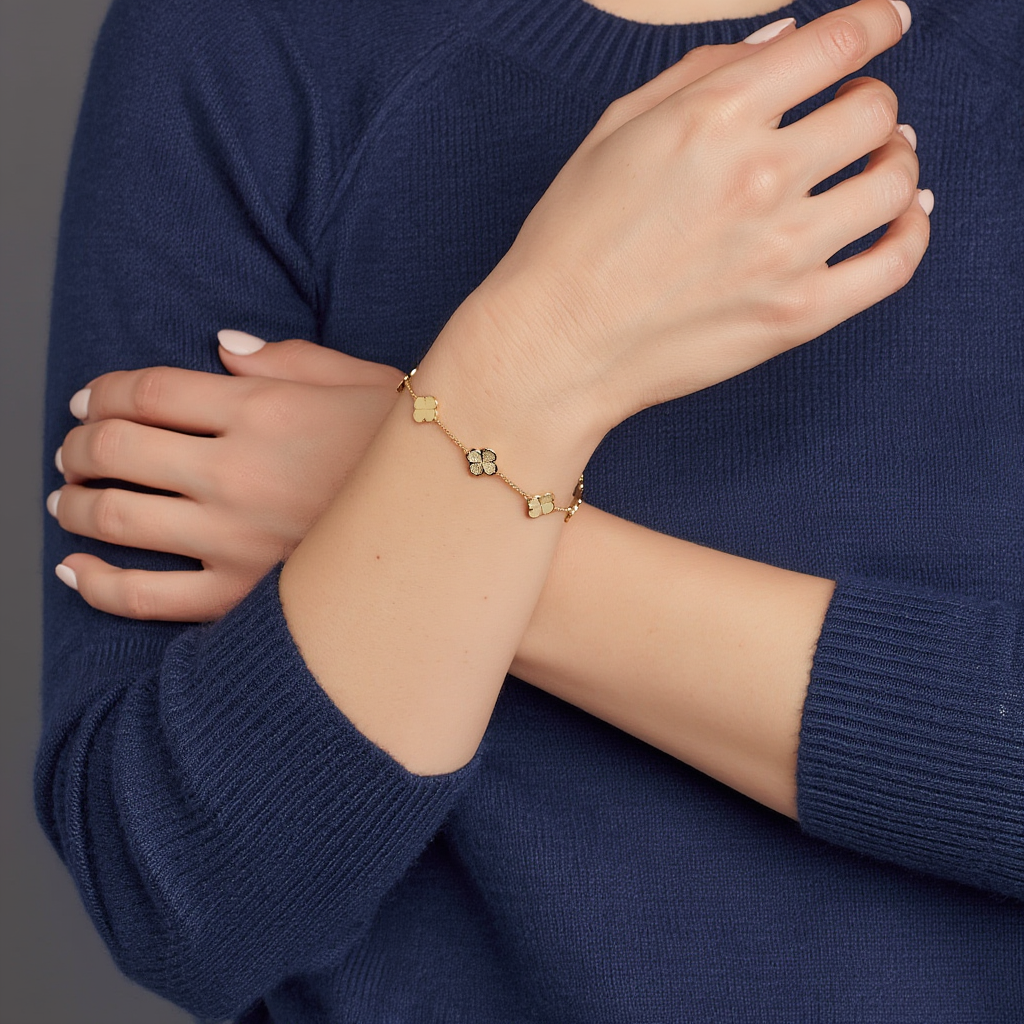 Dainty Clover Bracelet