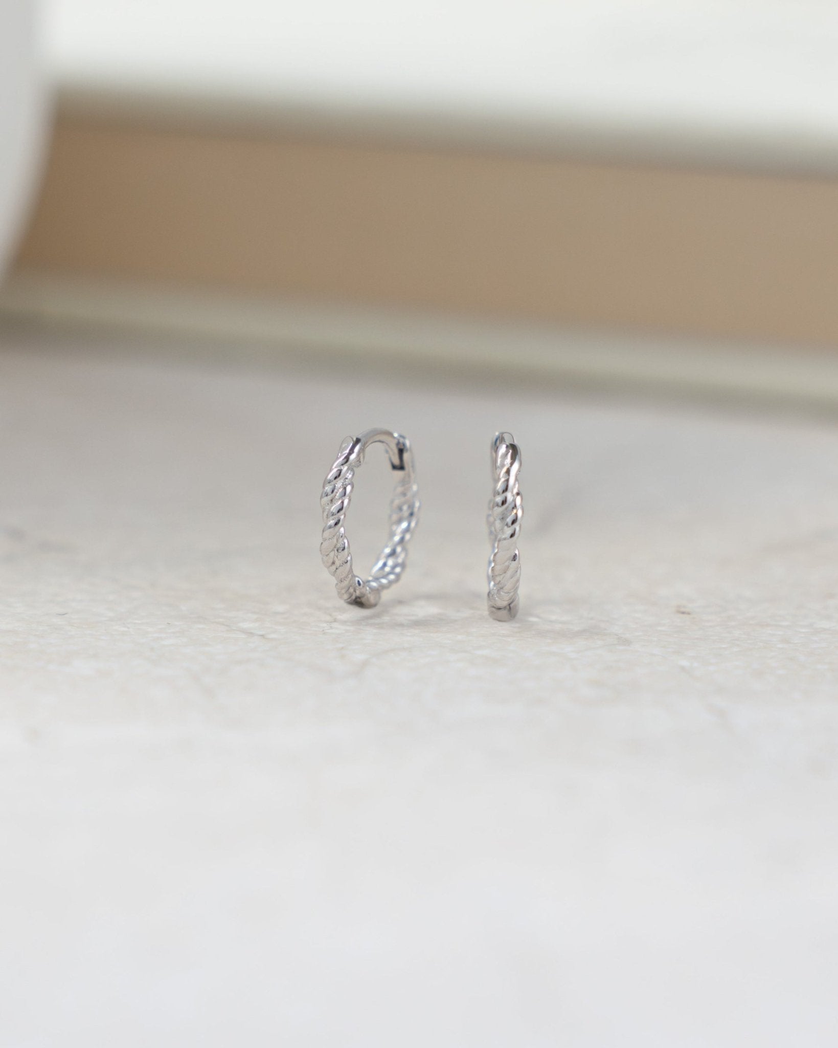 8mm Spiral Huggie - AYUNA