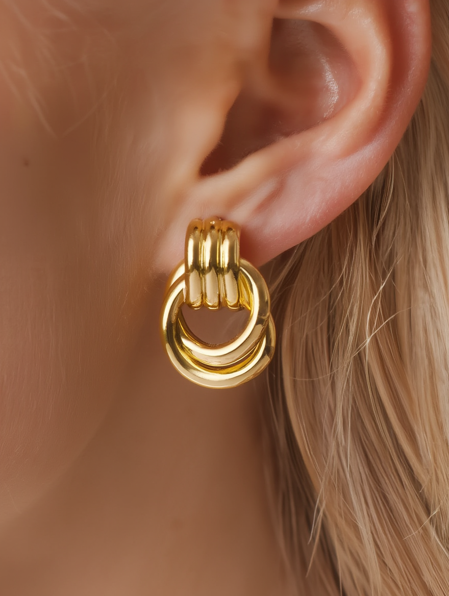 Jacquie Earrings – Gold