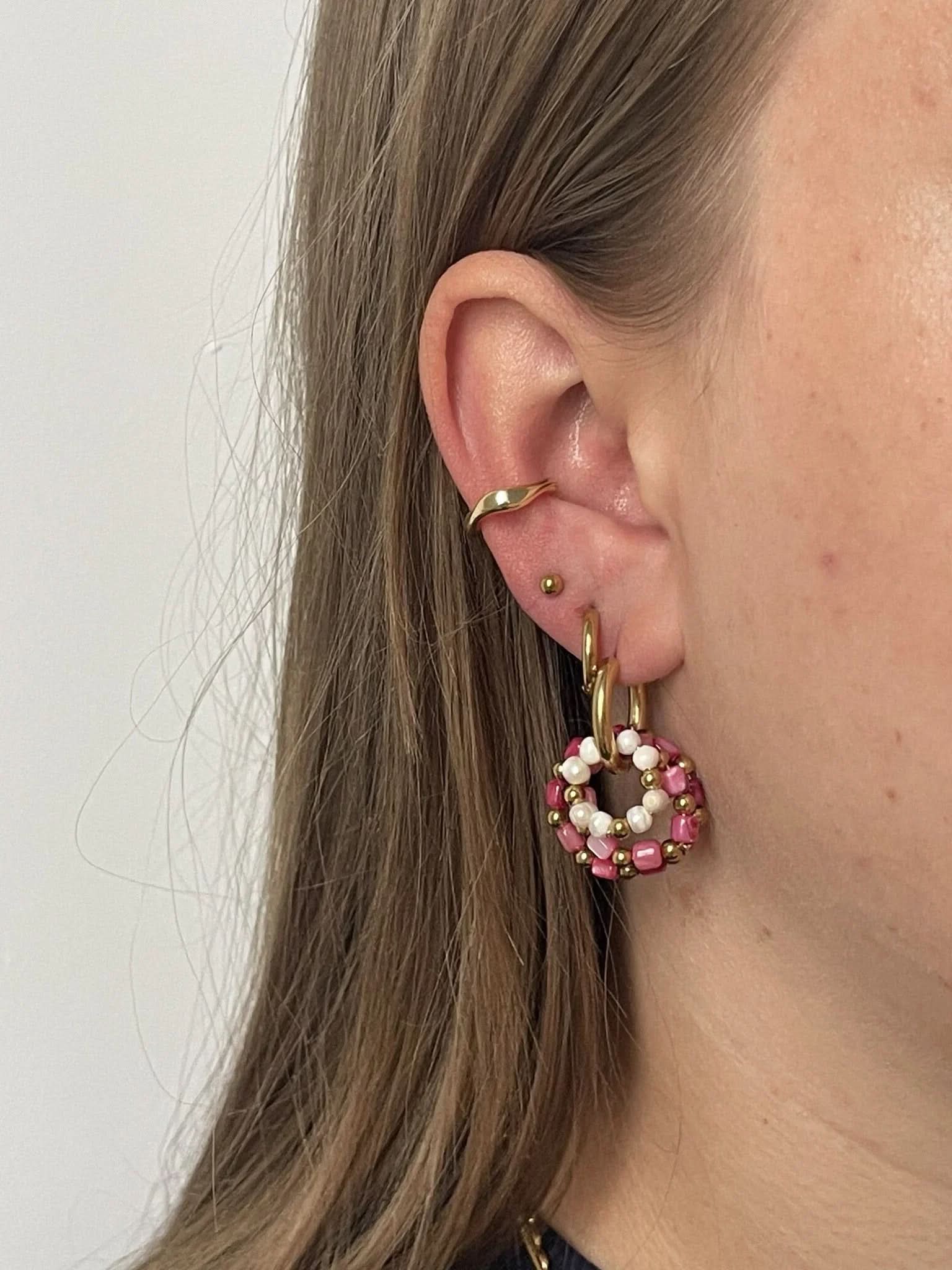 Adriana Earcuff - AYUNA