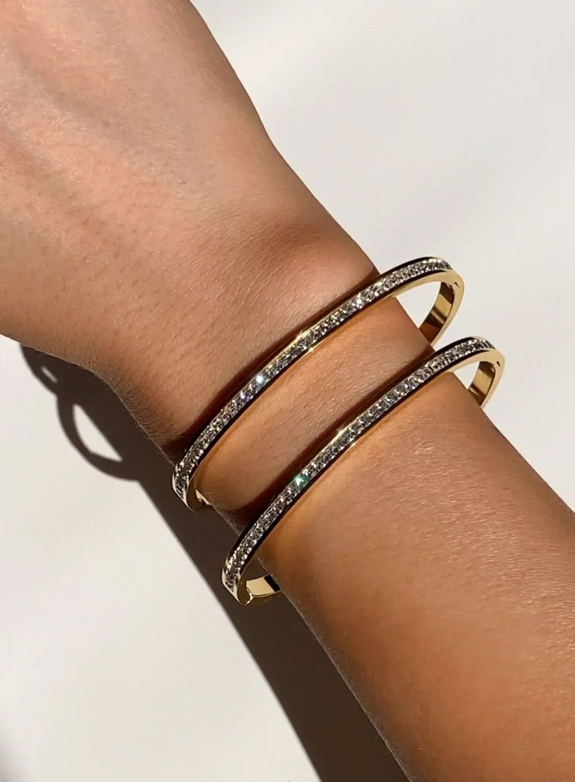 Avery Bangle - Gold - AYUNA