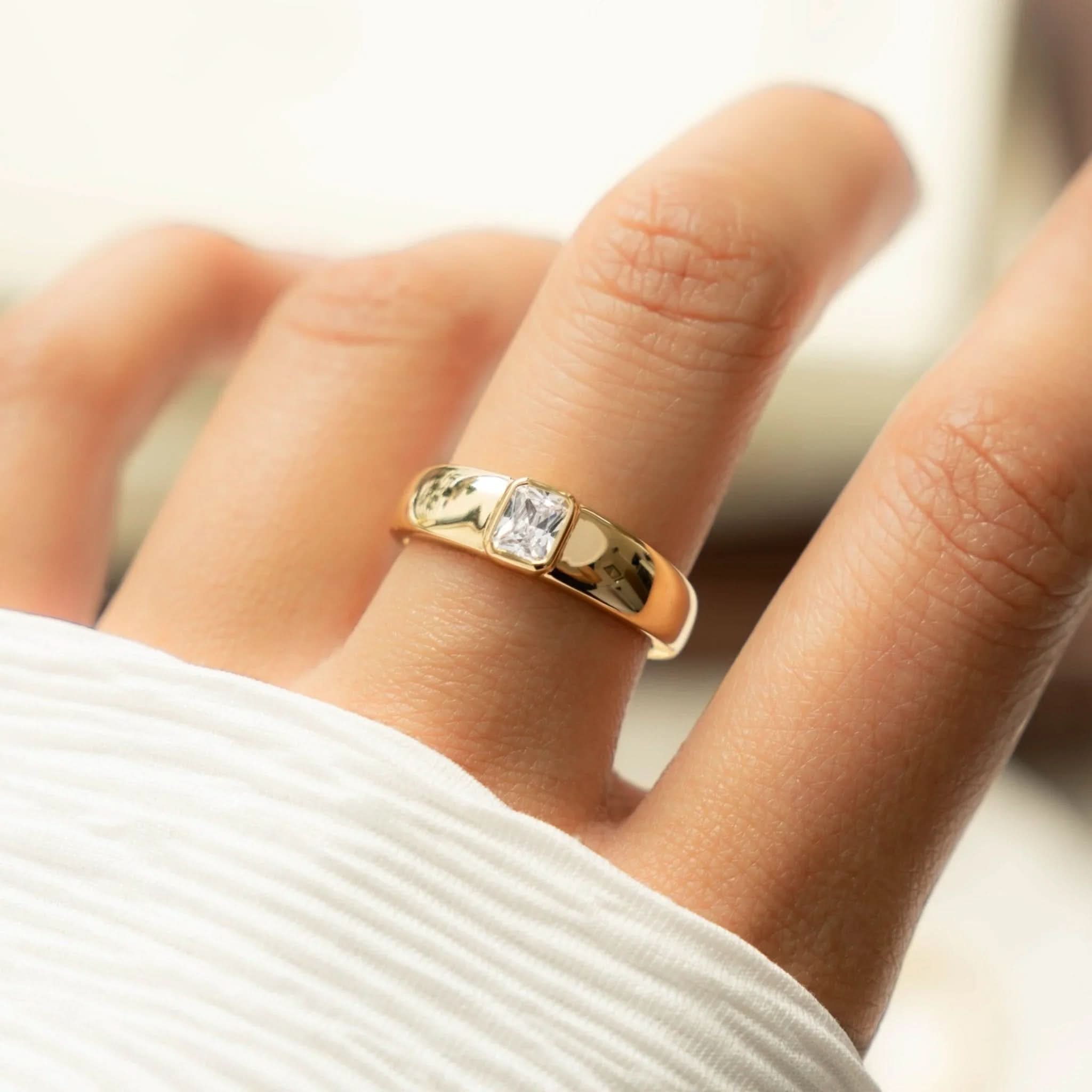 Baguette Dome Ring - AYUNA