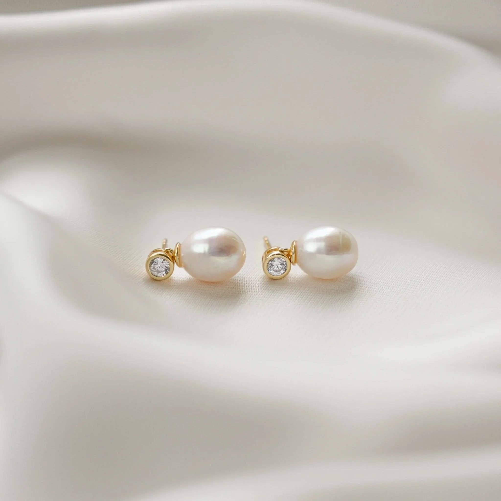 Bezel & Pearl Drop Earrings - AYUNA