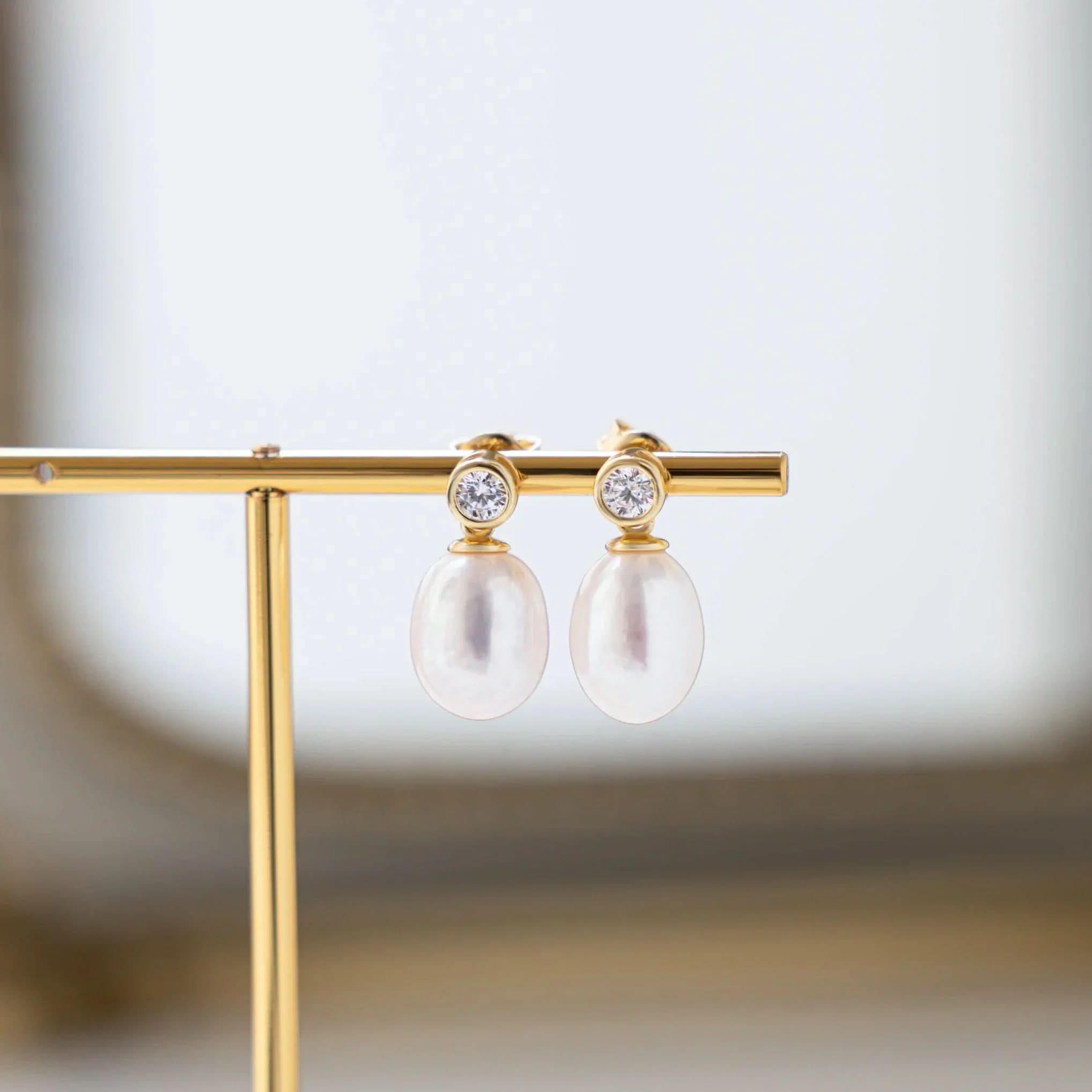 Bezel & Pearl Drop Earrings - AYUNA