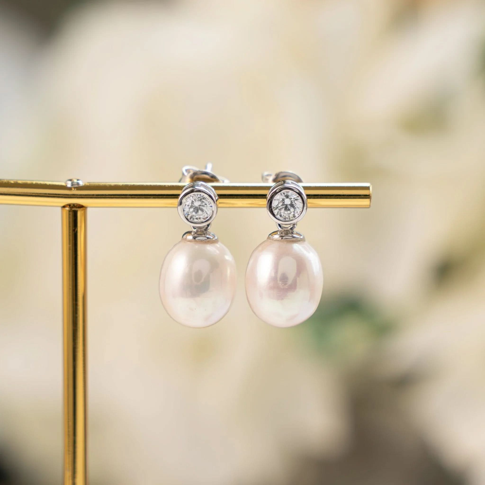 Bezel & Pearl Drop Earrings - AYUNA