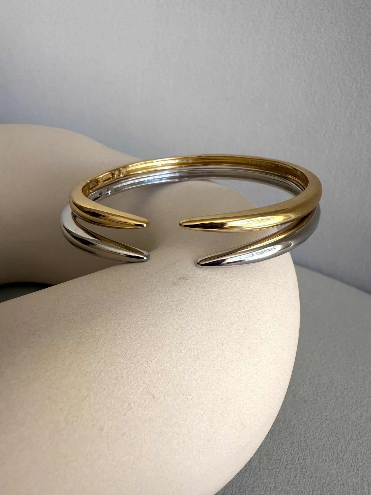 Claw Cuff Bracelet - AYUNA