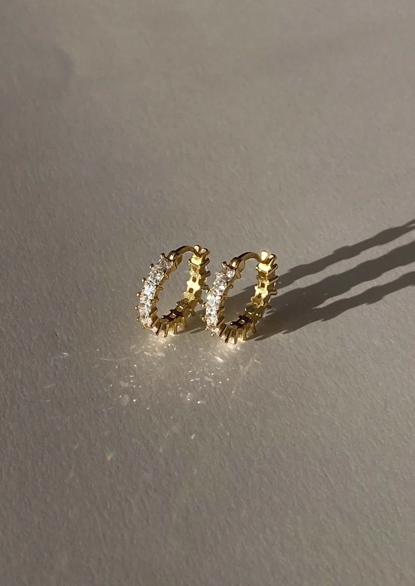 Dahlia Hoops - Gold - AYUNA