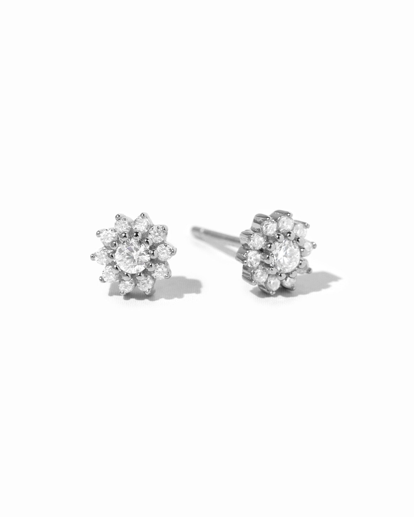 Dainty Flower Studs - AYUNA