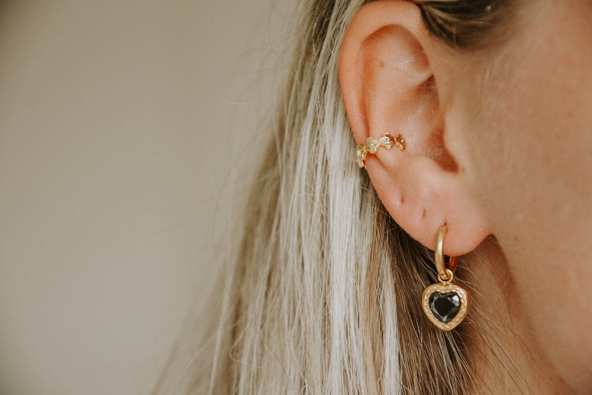 Daisy Flowers Earcuff - AYUNA