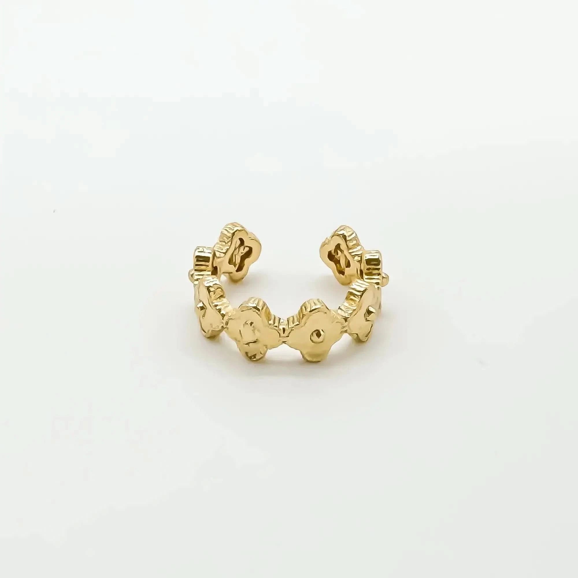 Daisy Flowers Earcuff - AYUNA