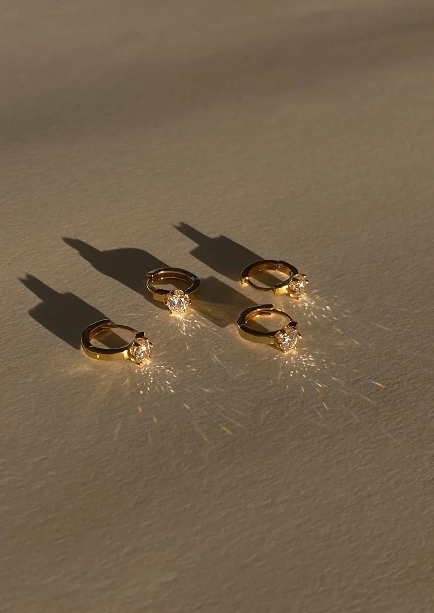 Daisy Huggies - Gold - AYUNA