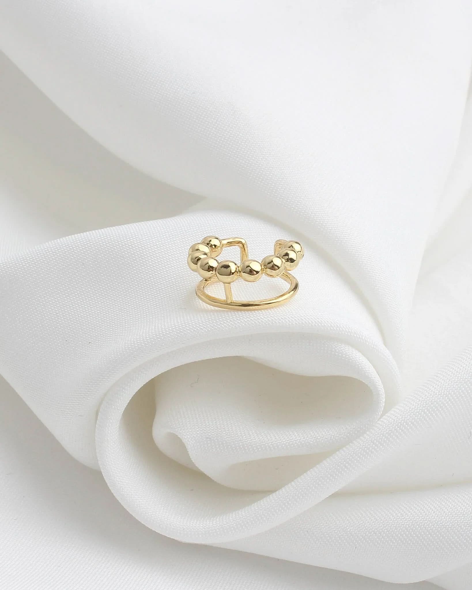 Double Dotted Earcuff - AYUNA