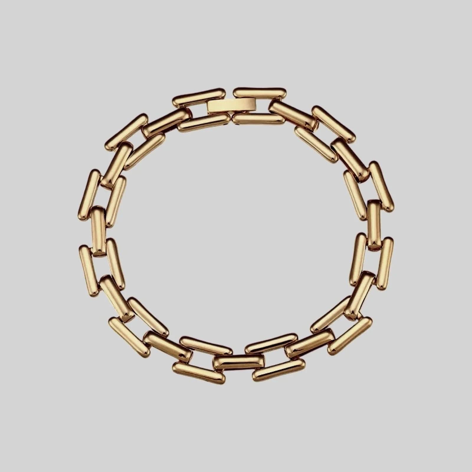 Elevated Geometric Chain - AYUNA