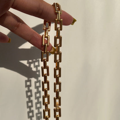 Elevated Geometric Chain - AYUNA