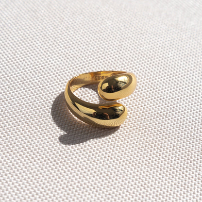 Embrace Ring - AYUNA
