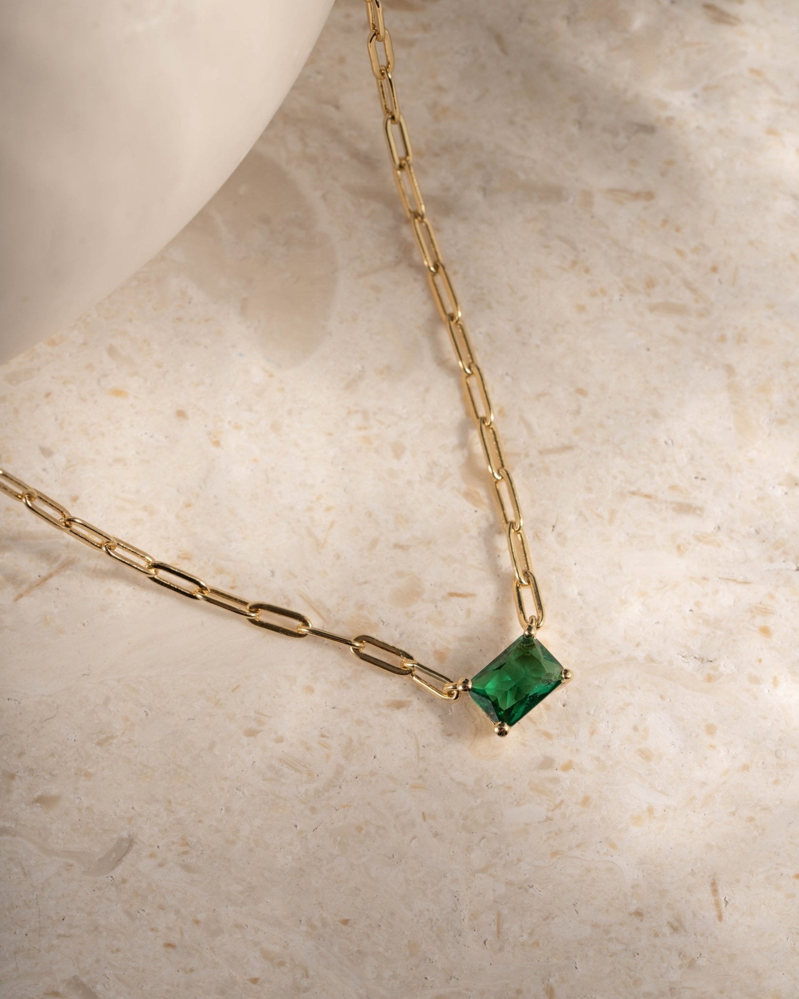 Emerald Necklace - AYUNA