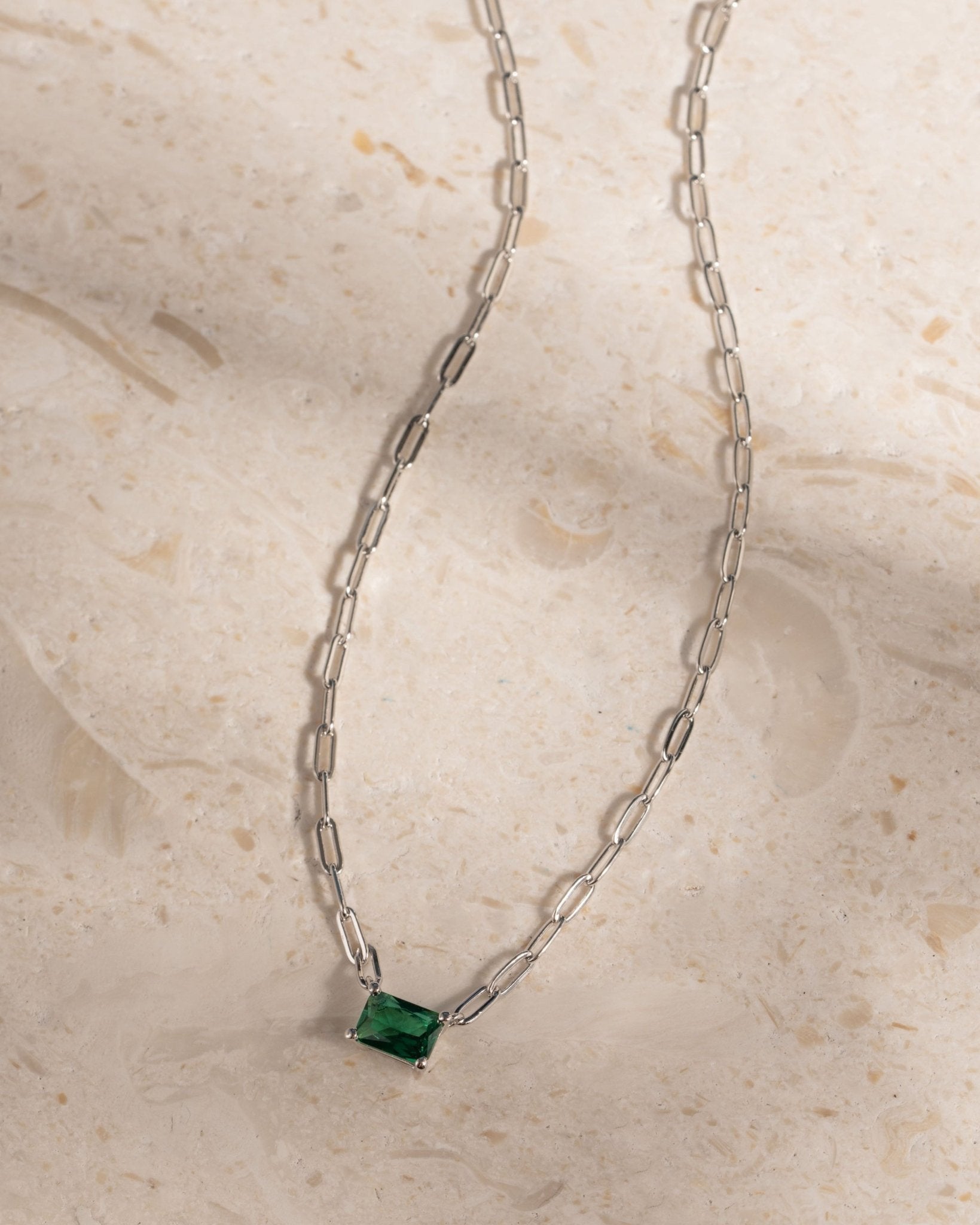 Emerald Necklace - AYUNA