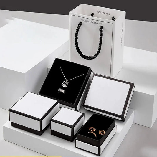 Exclusive Packaging - AYUNA