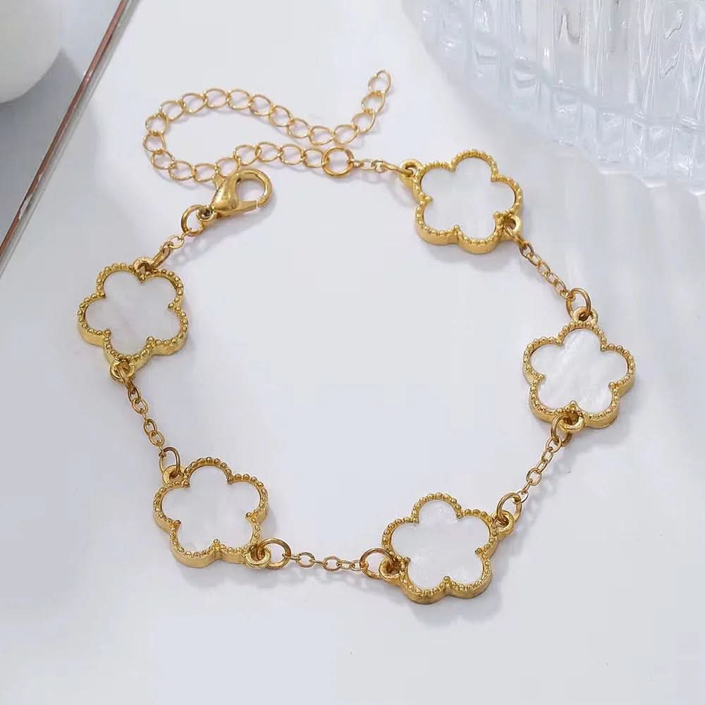 Flower Clover Bracelet White - AYUNA