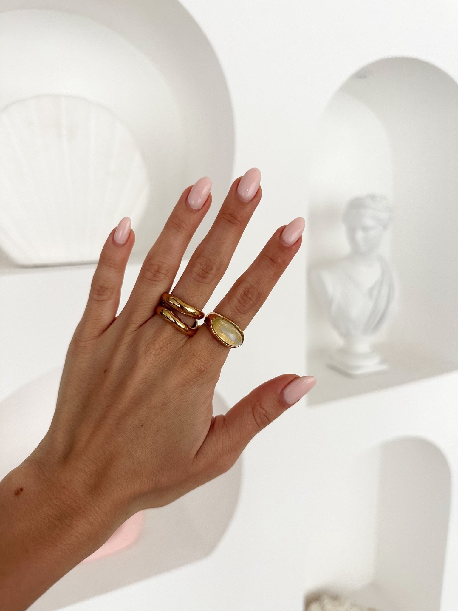 Glow RIng - AYUNA