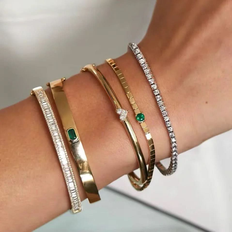 Heart Bangle Bracelet - AYUNA