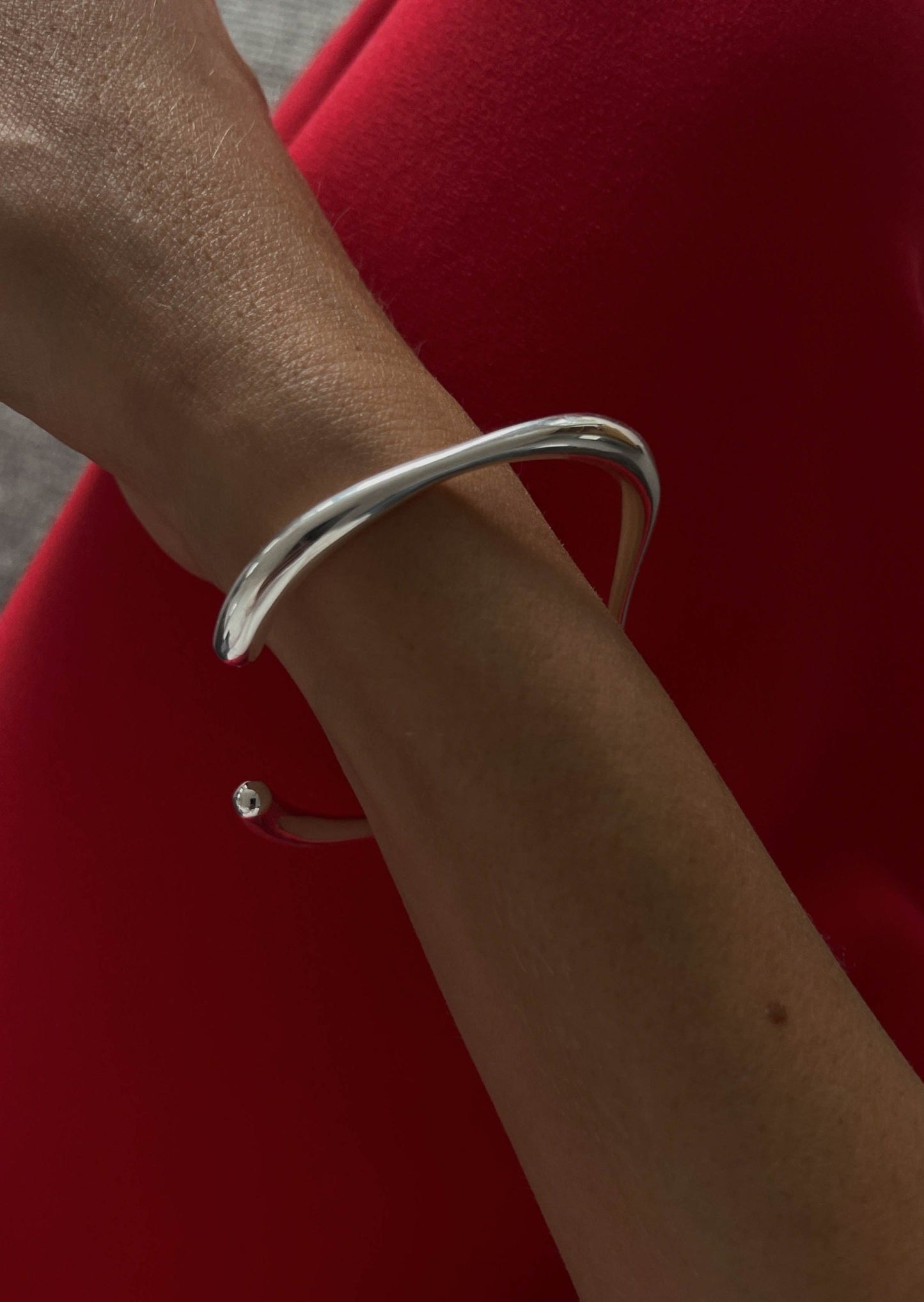 Isha Bangle - Silver - AYUNA