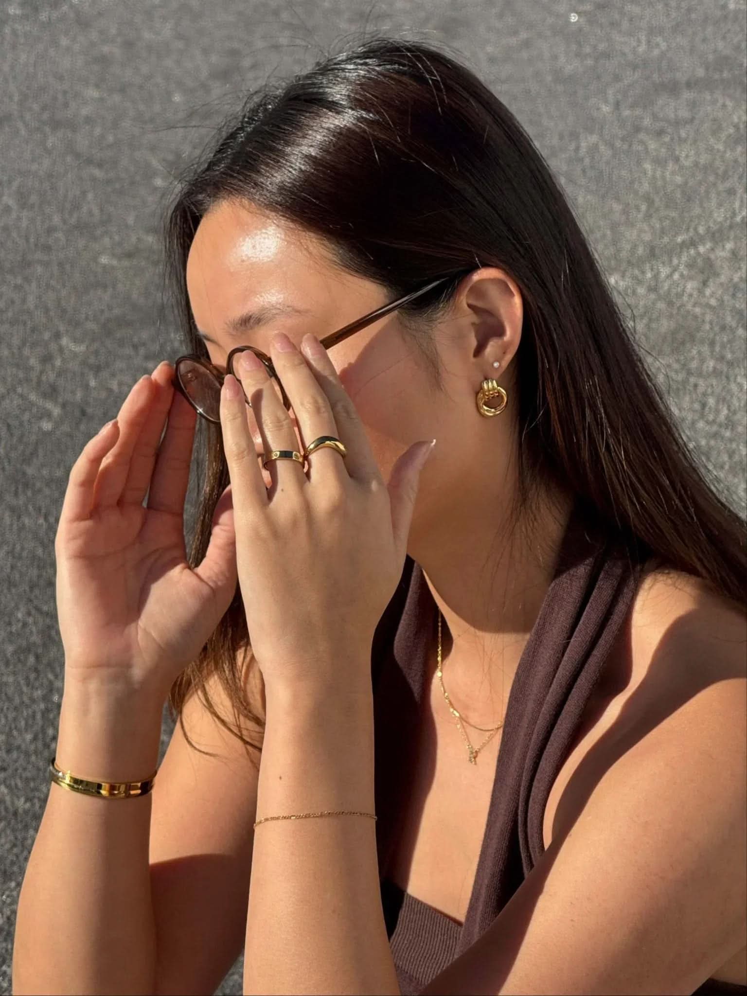 Jacquie Earrings Mini - Gold - AYUNA