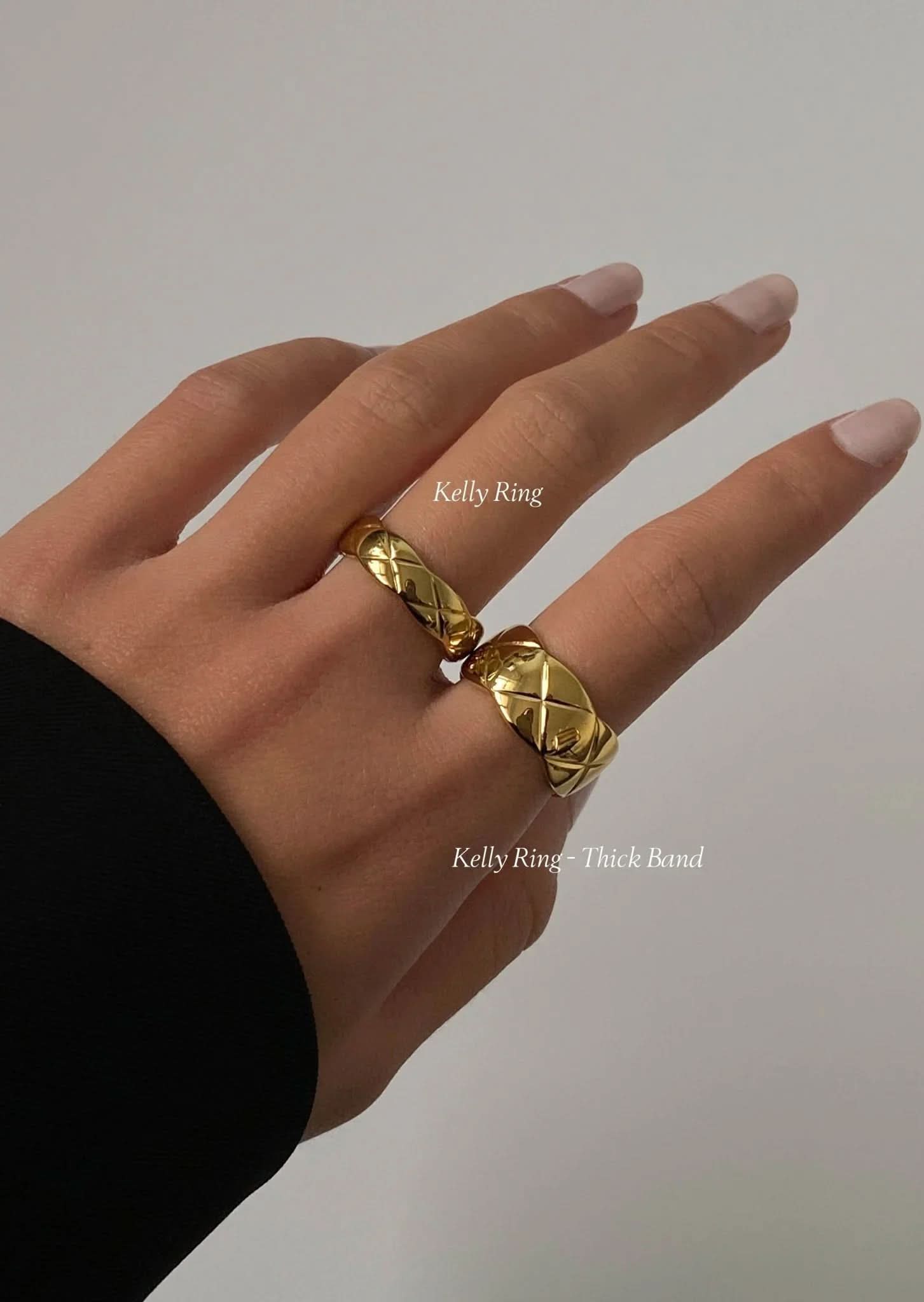 Kelly Ring Thick Band - Gold - AYUNA