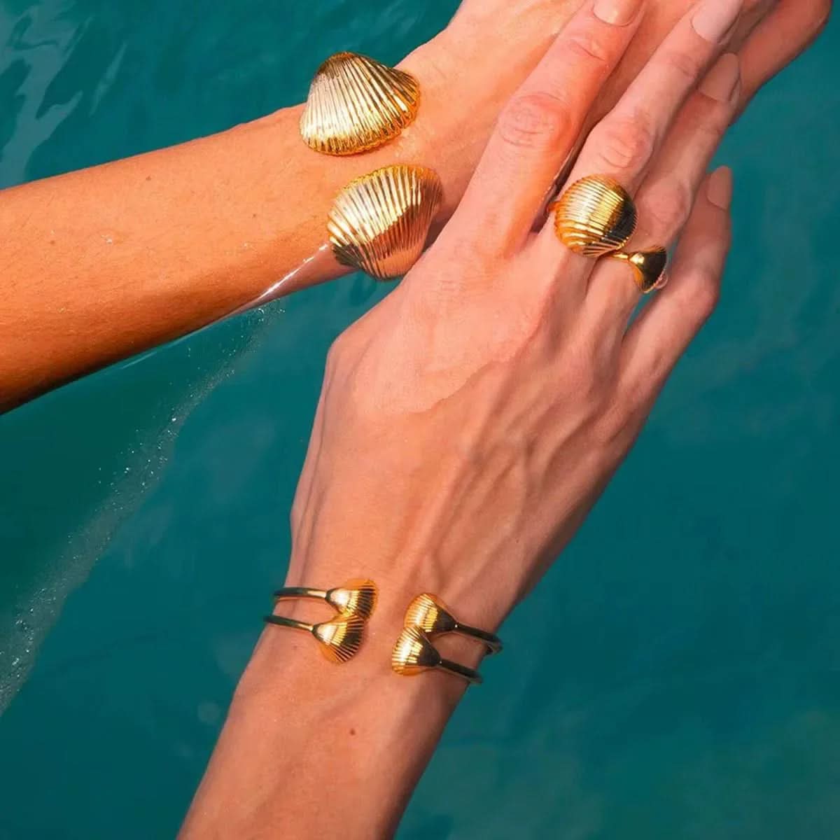 Mini Shell Cuff Bracelet - AYUNA