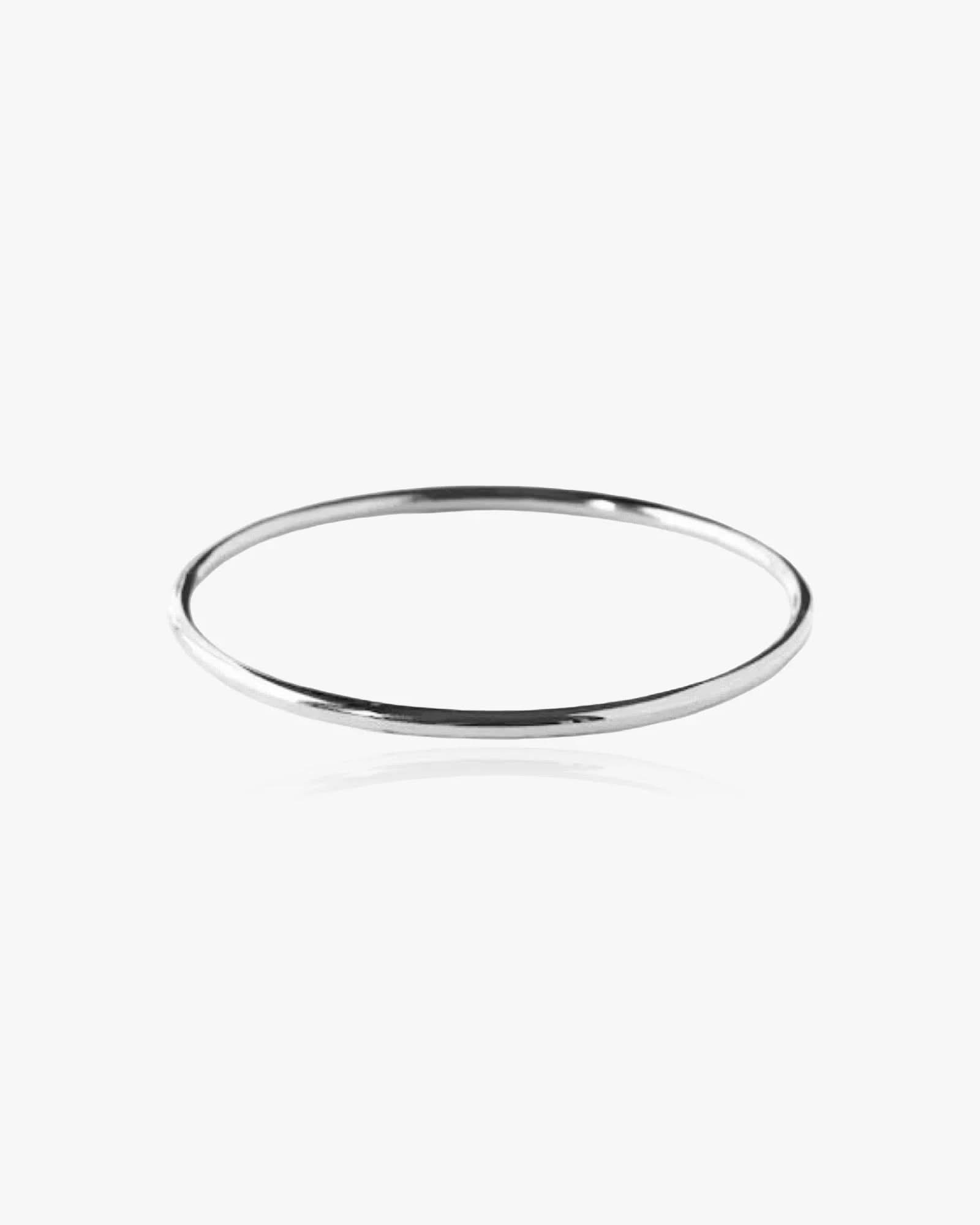 Minimalist Bangle Bracelet - AYUNA