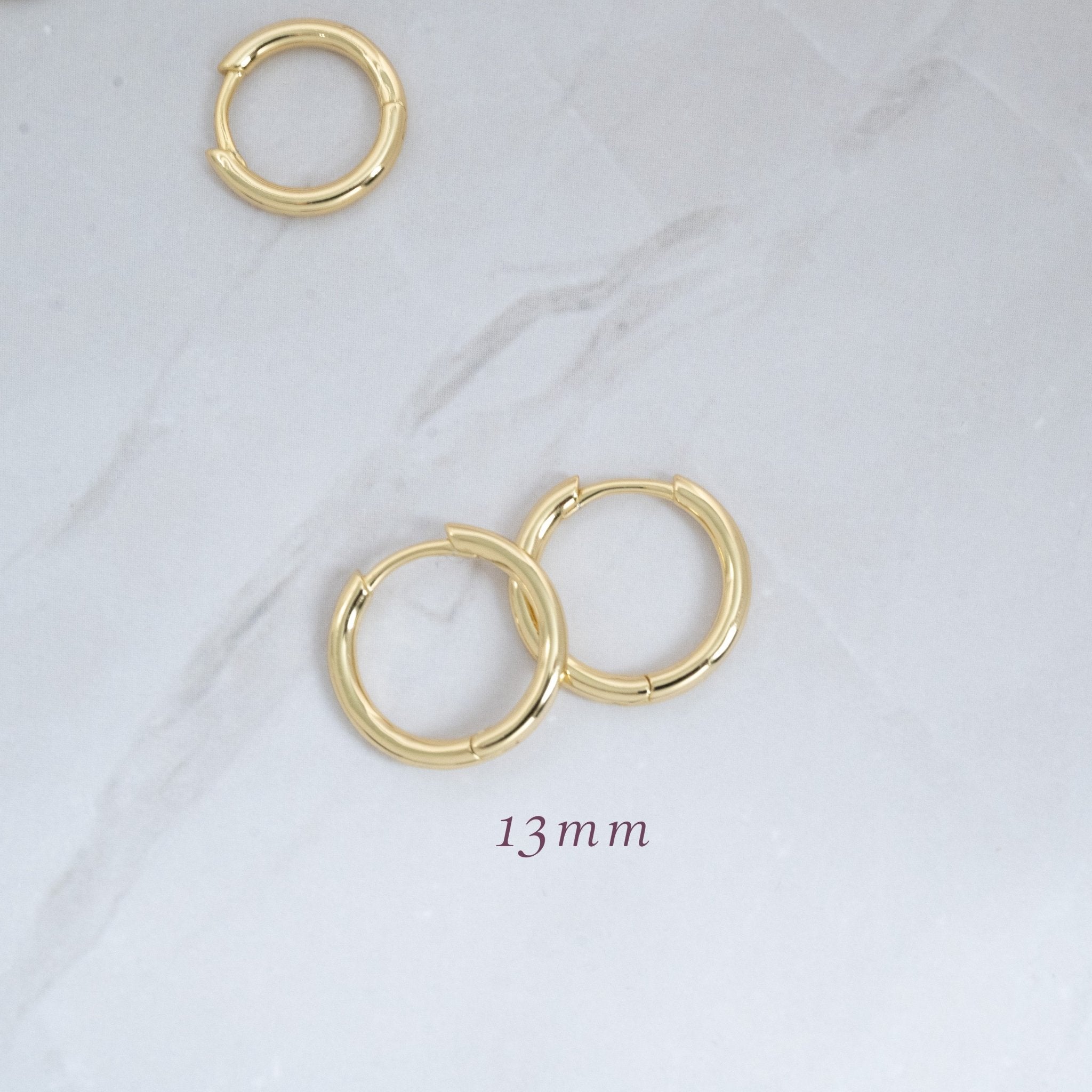 Minimalist Small Hoop Earrings - AYUNA
