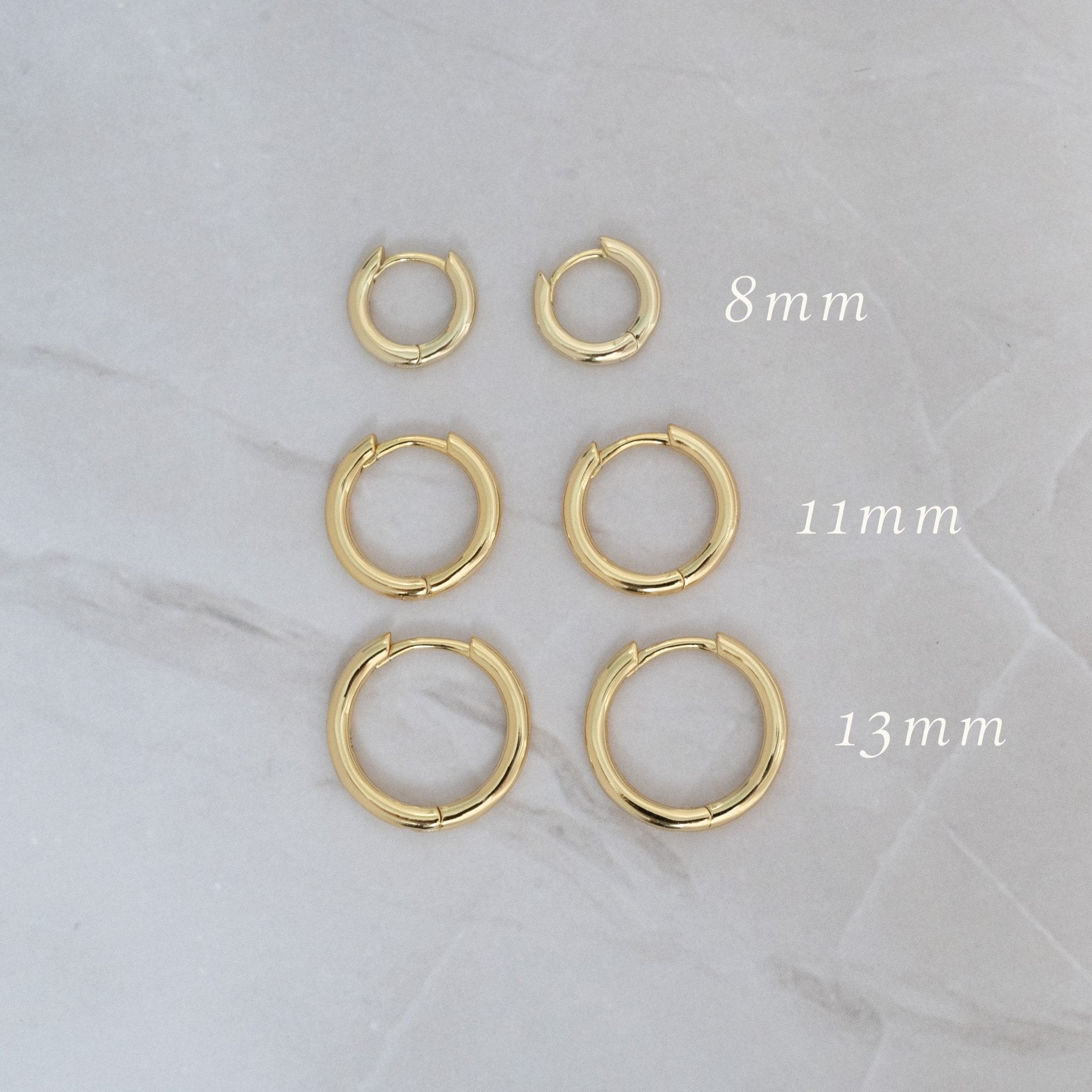 Minimalist Small Hoop Earrings - AYUNA