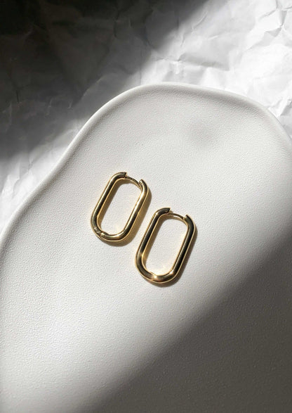 Naomi Hoops - AYUNA