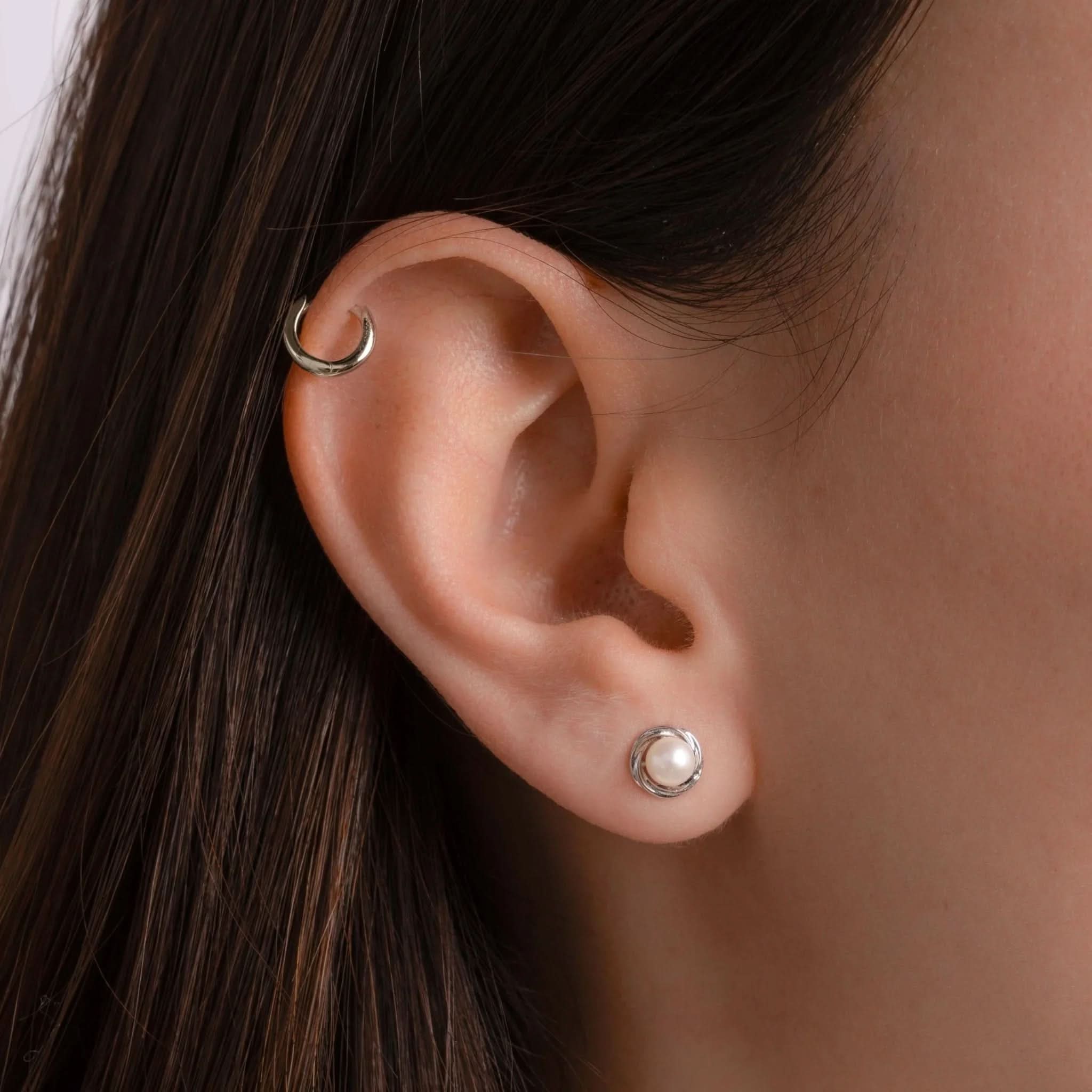Pearl Button Studs - AYUNA