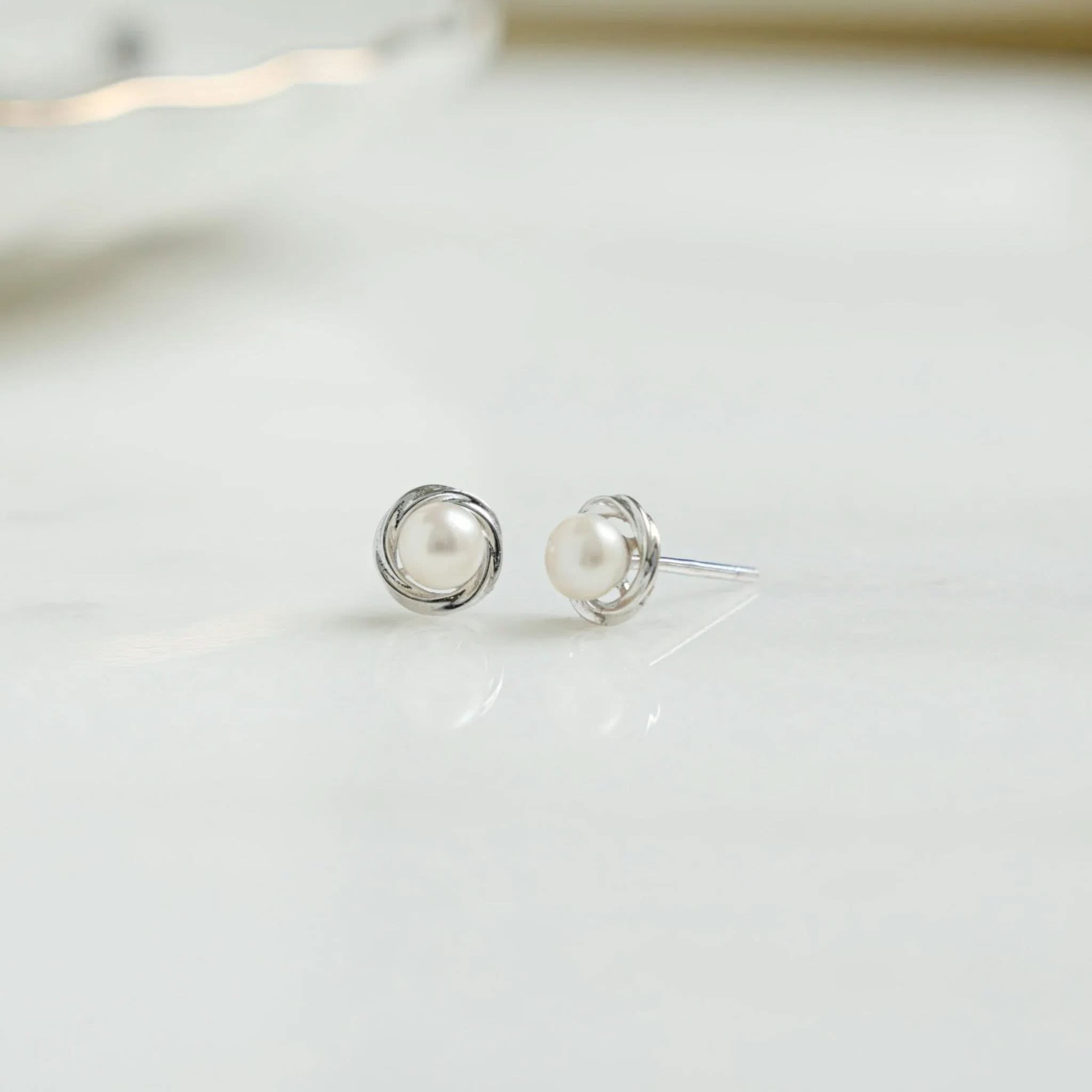 Pearl Button Studs - AYUNA