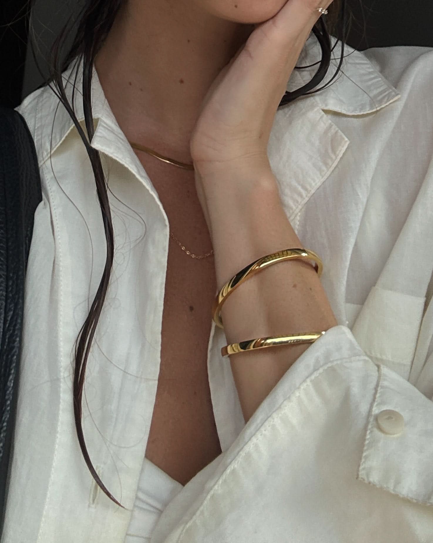 Phoebe Bangle - Gold - AYUNA
