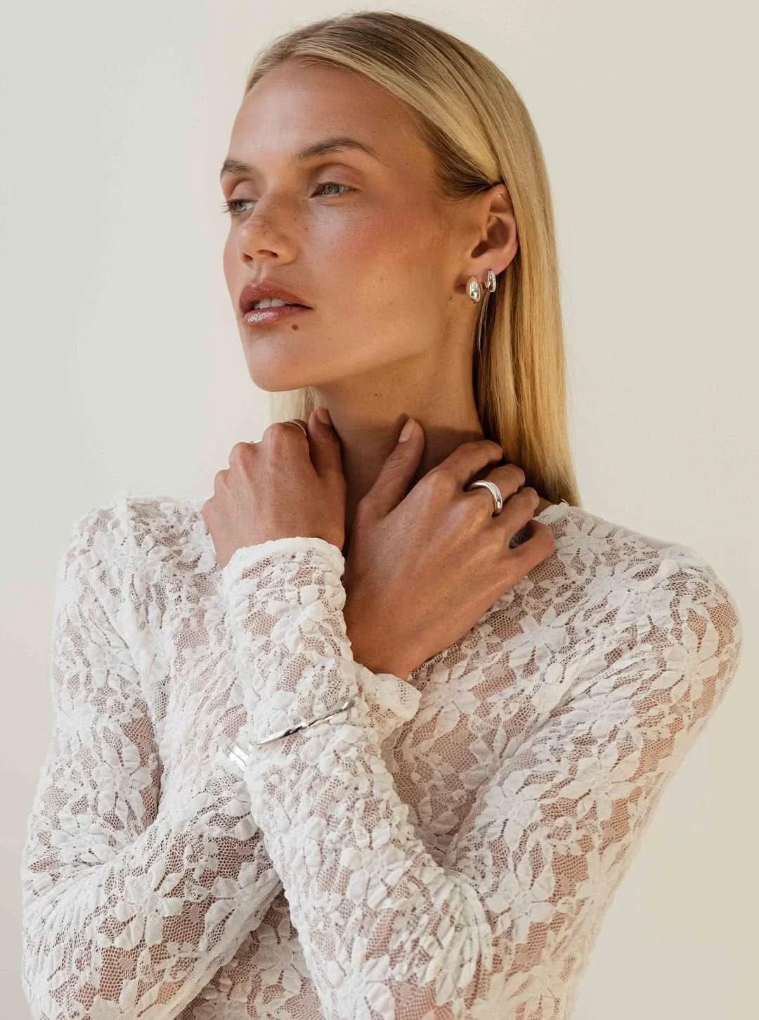 Rhea Huggies - Silver - AYUNA